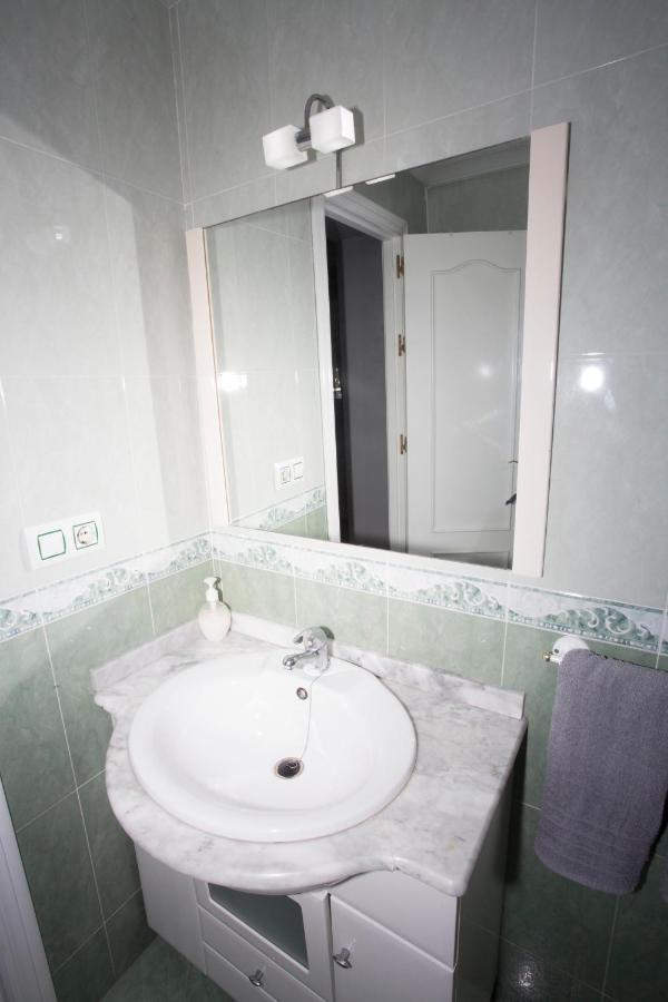 Alojamiento El Chaparro Barbate Junto A La Venta El Loro Exterior foto